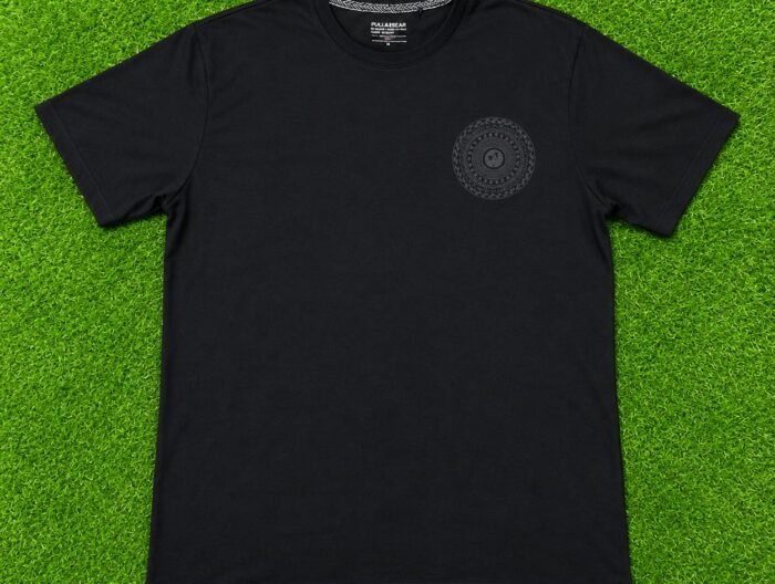 Minimalist Black Crewneck T-Shirt with Circular Chest Print